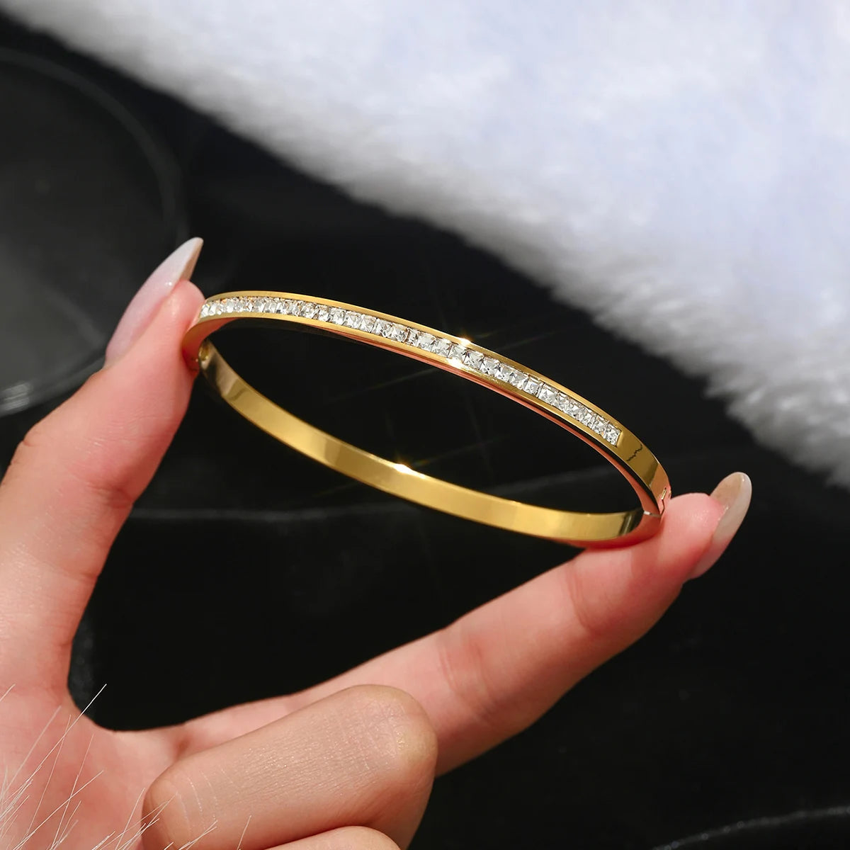 Stainless Steel Four-Leaf Clover Lucky Bracelet for Women - Smarsty
