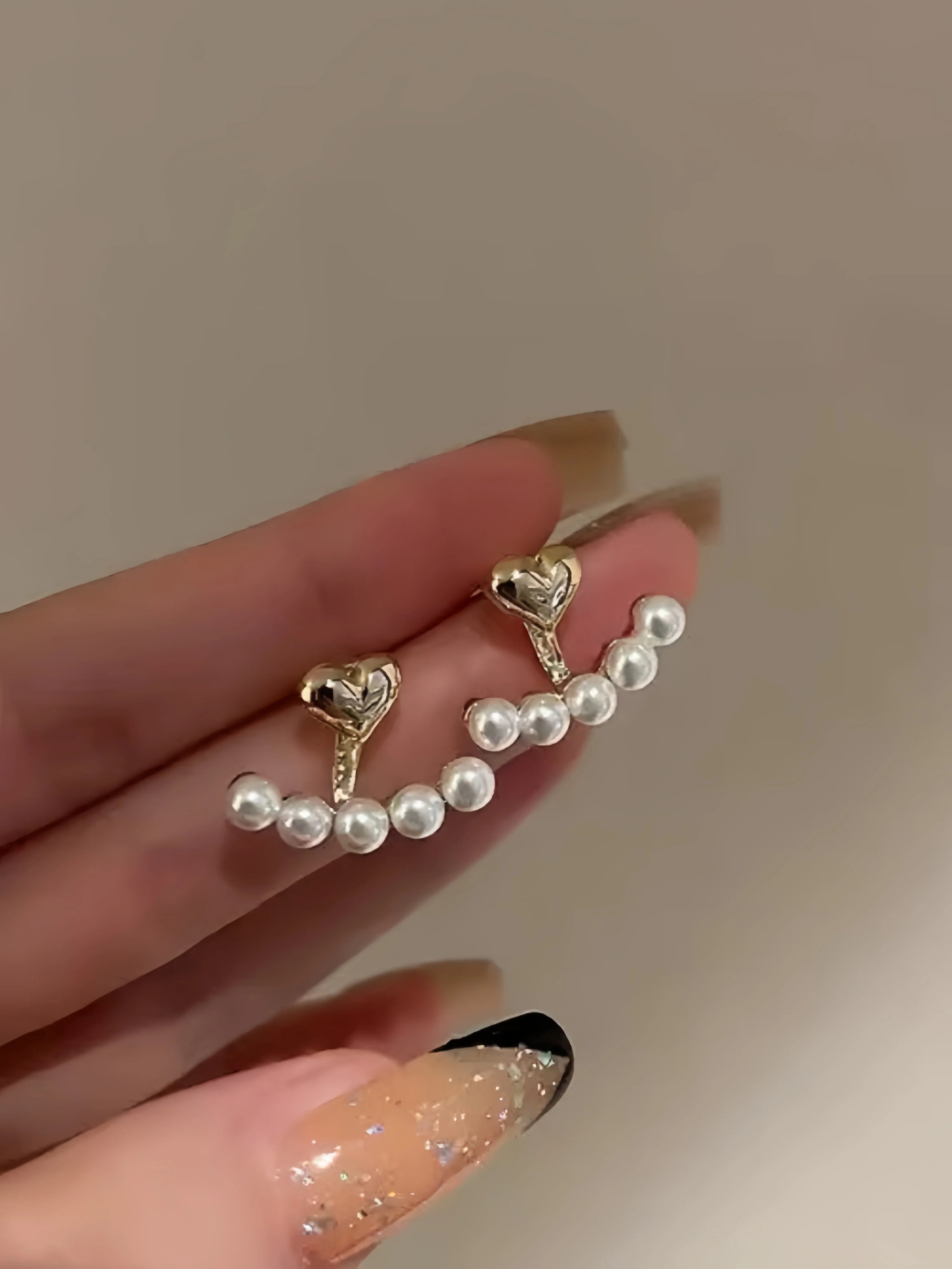Light Luxury Simulated Pearl Heart Stud Earrings Gift - Smarsty