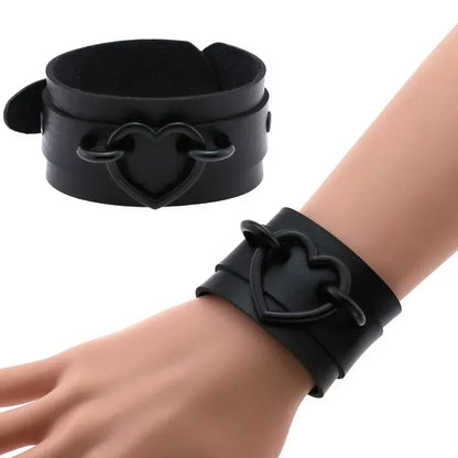 Unisex PU Leather Punk Bracelet with Spikes and Skull - Smarsty