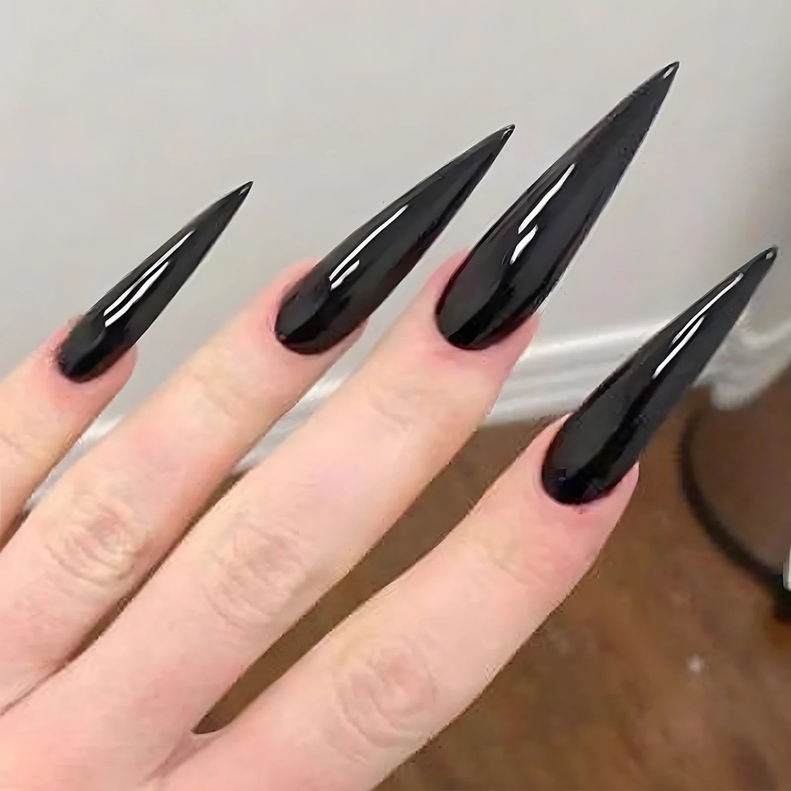 24 Piece Glossy Black Press On Nails Set - Smarsty