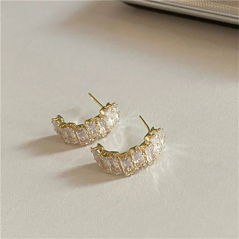 Minimal Geometric Circle Pearl Stud Earrings for Women - Smarsty