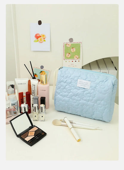 Embroidery Large-Capacity Cosmetic Bag Waterproof Portable Storage Bag Travel Makeup Pouch - Smarsty