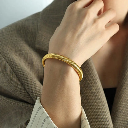 Waterproof Vintage Gold Plated Stainless Steel Bracelet - Smarsty