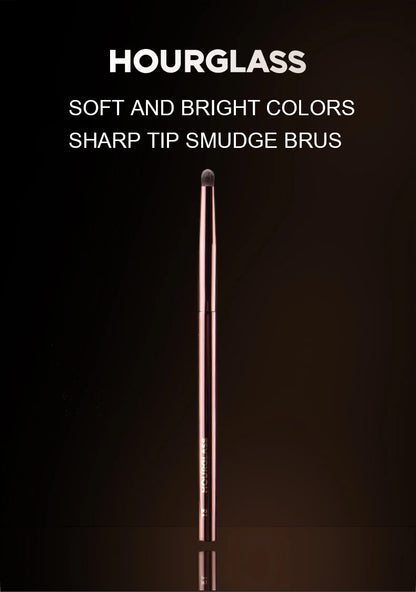 Hourglass No 13 Precision Smudge Brush for Flawless Eyes - Smarsty