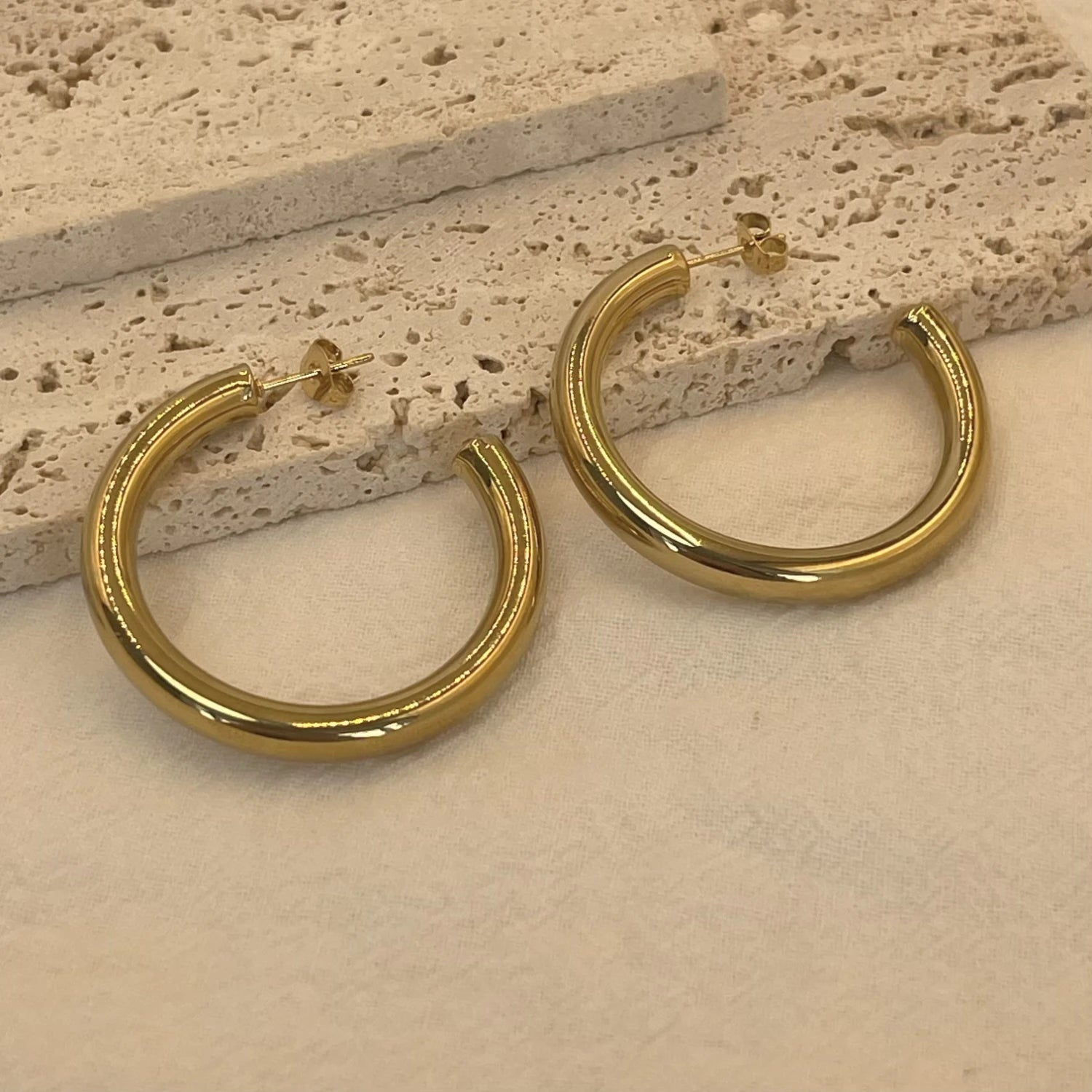 Trendy Gold Hoop Earrings for Women Classic Stainless Steel Design - Smarsty