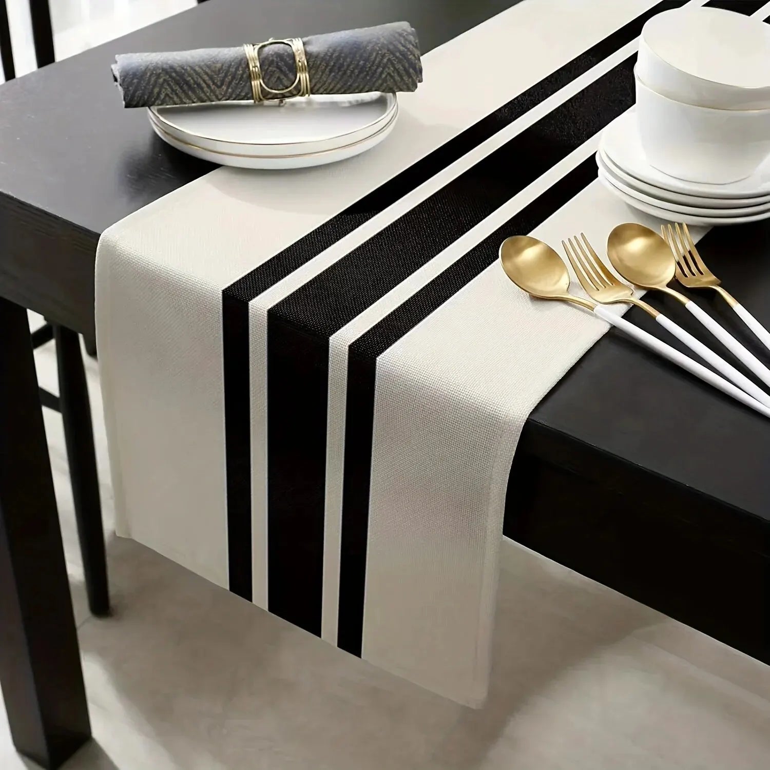 Geometric Stripe Linen Table Runner for Elegant Decor - Smarsty