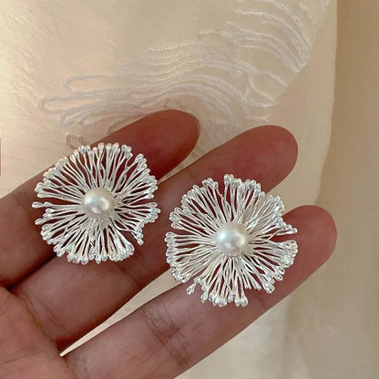 Pearl Stud Earrings Metal Flower Design Gold Color - Smarsty