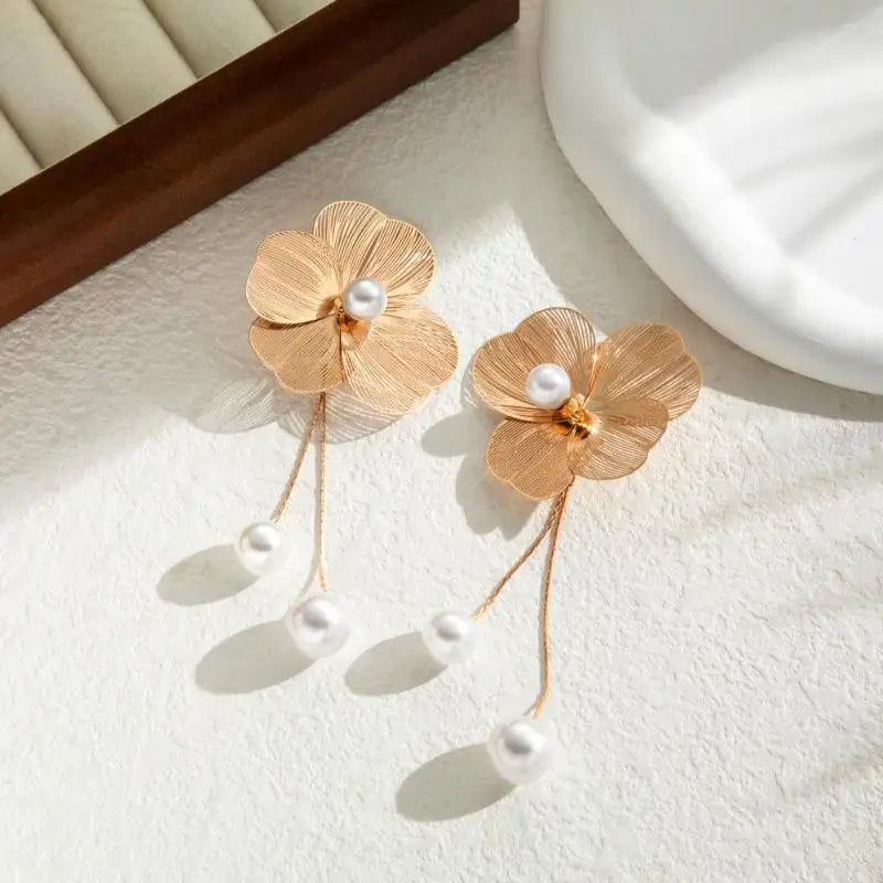 Romantic Flower Petal Tassel Earrings with Imitation Pearls - Smarsty