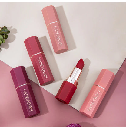 Long-Lasting Matte Lipstick with Velvet Finish - Smarsty