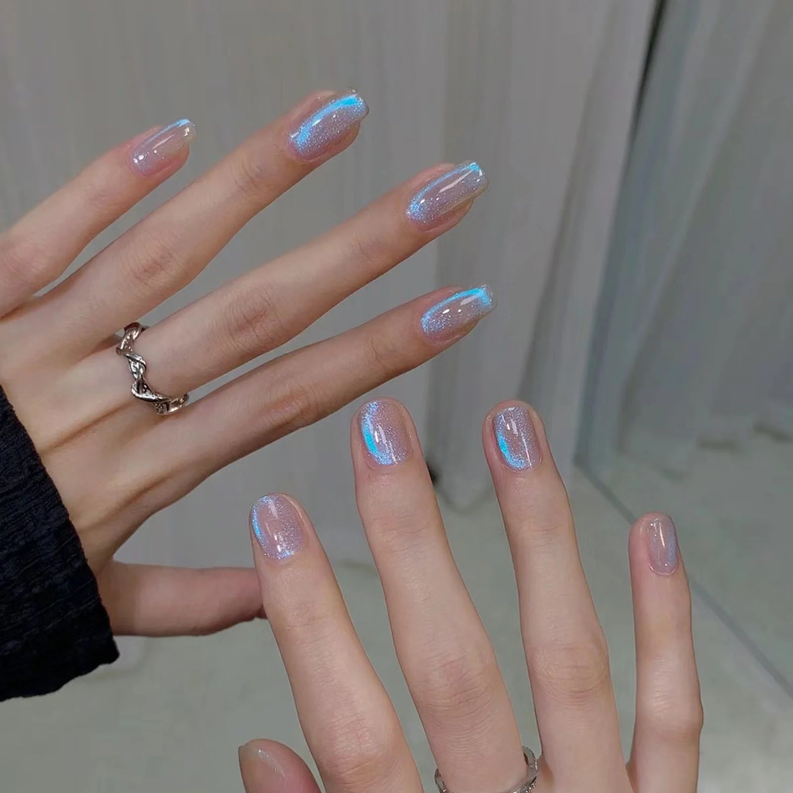 Aurora Blue Cat Eye Magnetic Gel Nail Polish - Smarsty