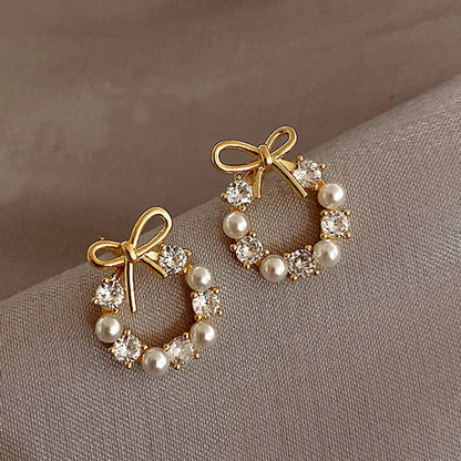 Minimal Geometric Circle Pearl Stud Earrings for Women - Smarsty