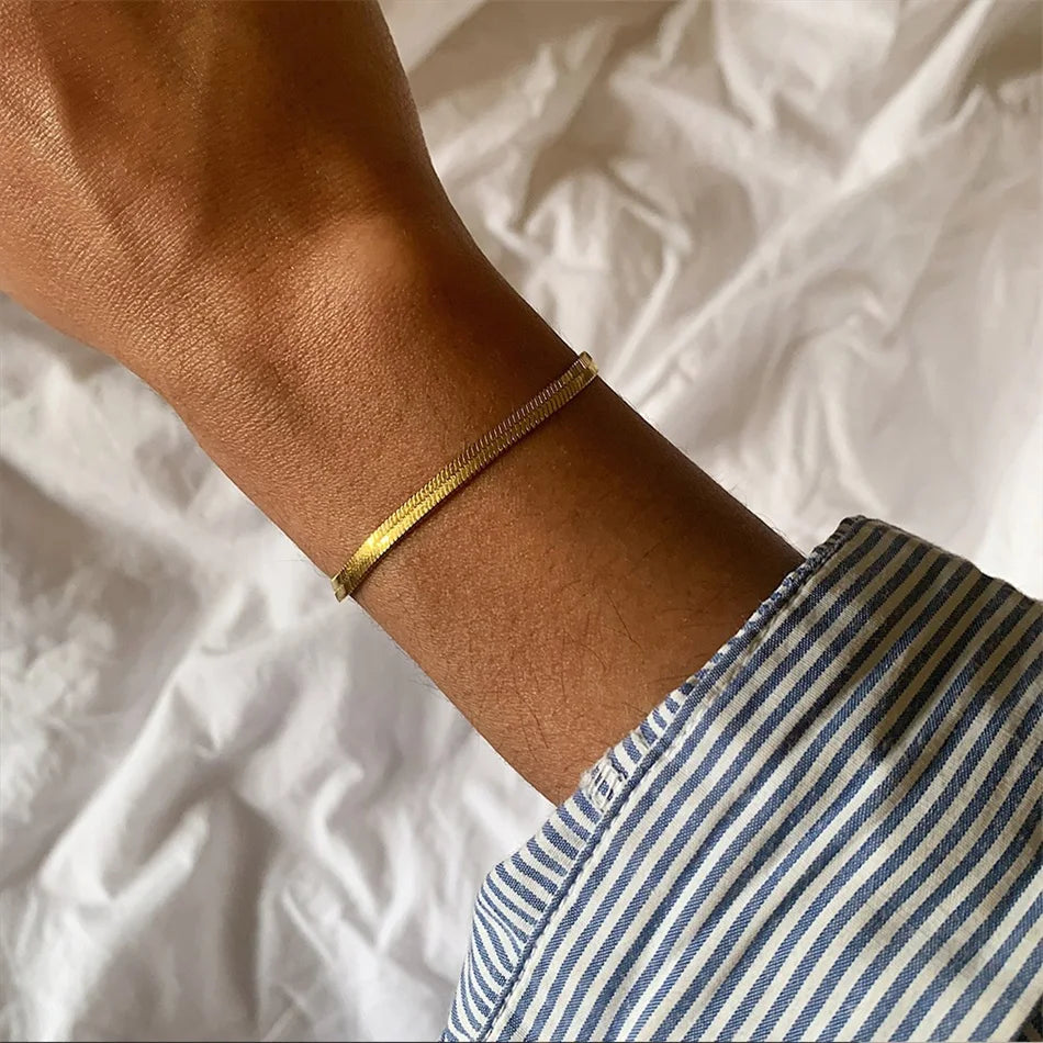 Gold Stainless Steel Twist Chain Bracelet for Women - Smarsty