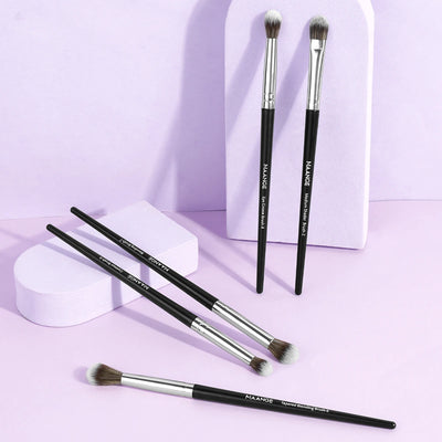 MAANGE 5 Piece Eye Shadow Brush Set for Flawless Makeup - Smarsty