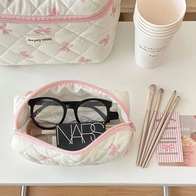 Cute Bow Flower Quilted Cotton Makeup Bag With Zipper - Smarsty