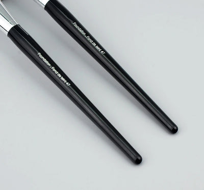 Professional Liquid Foundation Brush for Flawless Makeup - Smarsty
