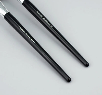 Professional Liquid Foundation Brush for Flawless Makeup - Smarsty