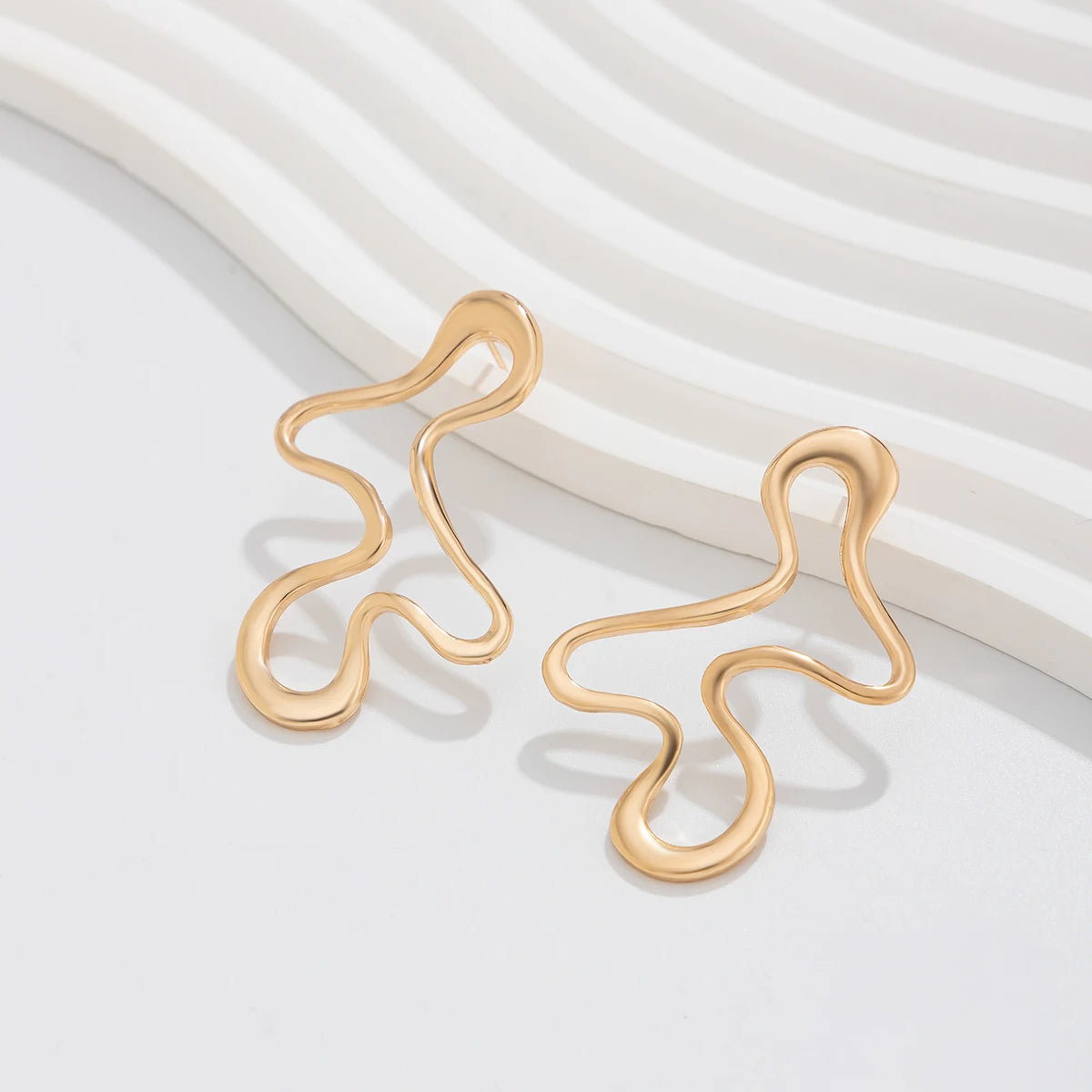 Minimalist Gold Geometric Stud Earrings for Women’s Style - Smarsty