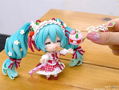 10cm #1939 Hatsune Miku Anime Figure 15th Anniversary Strawberry Miku Action Figure #1940 PVC Collection Model Doll Toys Gift - Smarsty