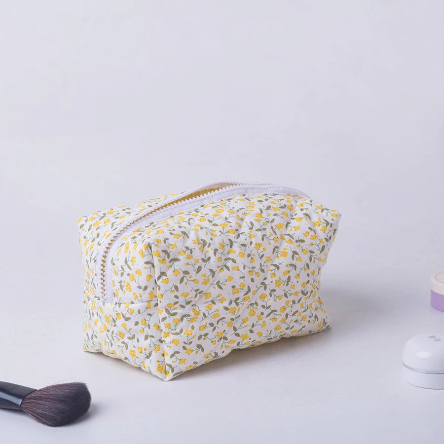 Storage Organizer Floral Puffy Quilted Makeup Bag Flower Printed Cosmetic Pouch Large Travel Cosmetic Bag Makeup Accessory - Smarsty