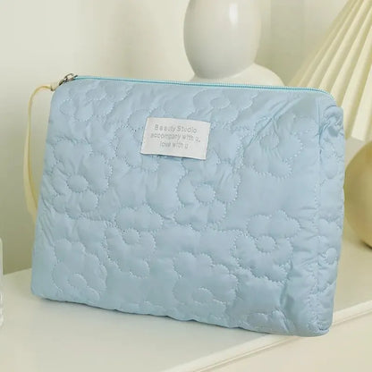 Embroidery Large-Capacity Cosmetic Bag Waterproof Portable Storage Bag Travel Makeup Pouch - Smarsty