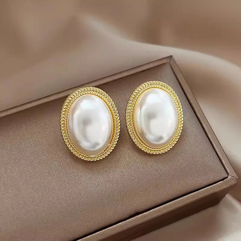 Retro Imitation Pearl Zircon Earrings Oval Square Hollow - Smarsty