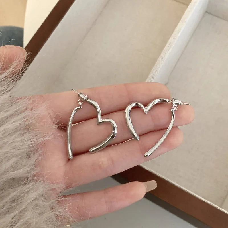Chic Love Heart Drop Earrings for Women in Gold and Silver - Smarsty