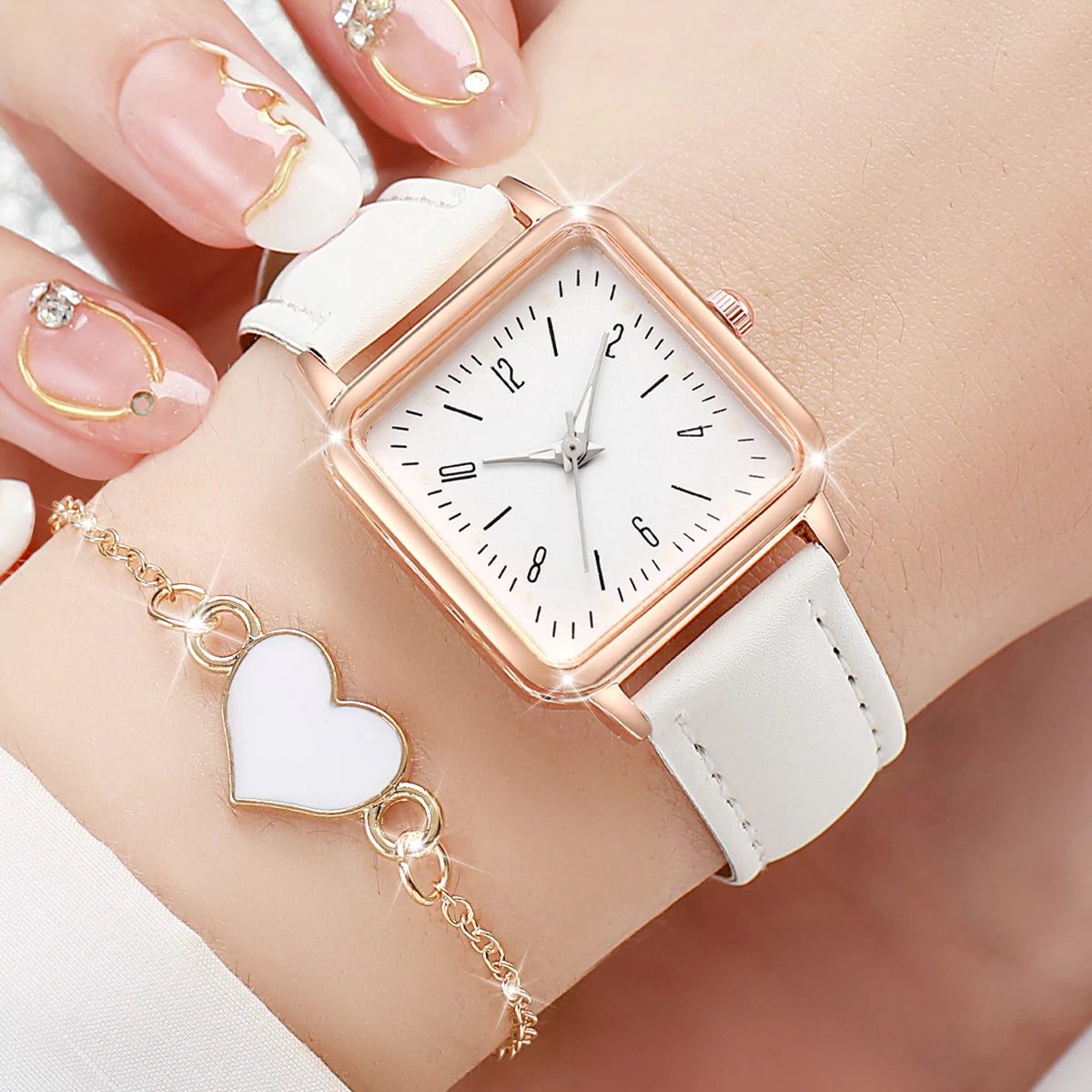 2/4PCS Fashion Square Women's Watch Leather Band Quartz Watches Heart Bracelet Set（Without Box） - Smarsty