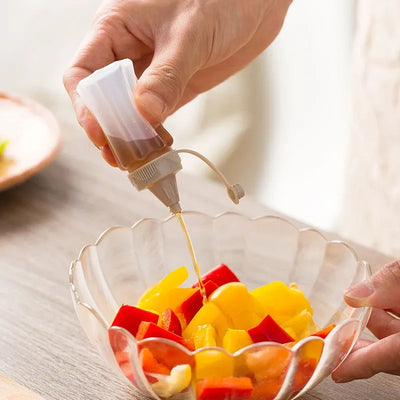 4pcs Plastic Sauce Squeeze Bottle Mini Seasoning Box Salad Dressing Containers Outdoor Portable Barbecue Spice Jar Kitchen Tool by Smarsty