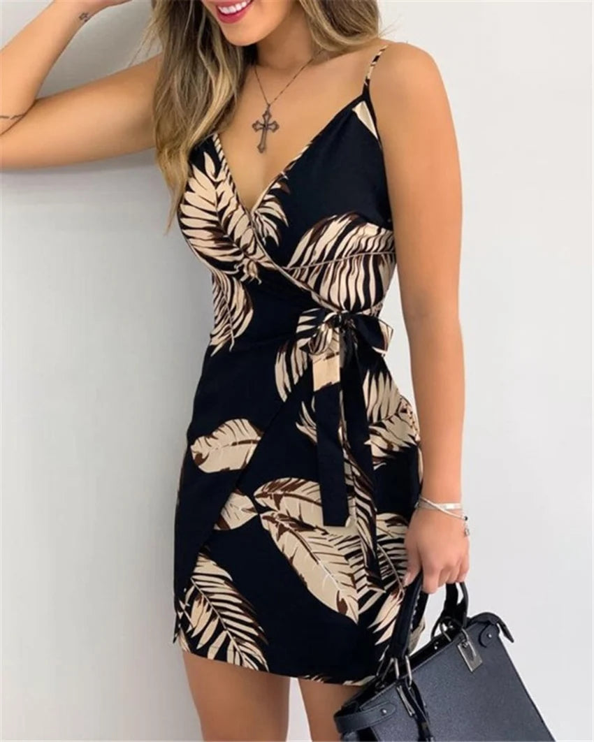 Women's Sexy V-Neck Spaghetti Strap Bodycon Dress, Slim Fit Party Dress with Waist Belt, Summer Cocktail Dress - Smarsty