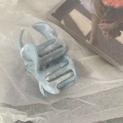 Floral Hair Clip With Strong Grip Lightweight Design - Smarsty