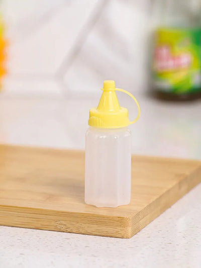 4PCS Kitchen Household Sauce Vinegar Squeeze Bottle Portable Outdoor Barbecue Picnic Feast Bottle Kitchen Accessories Small Tool by Smarsty