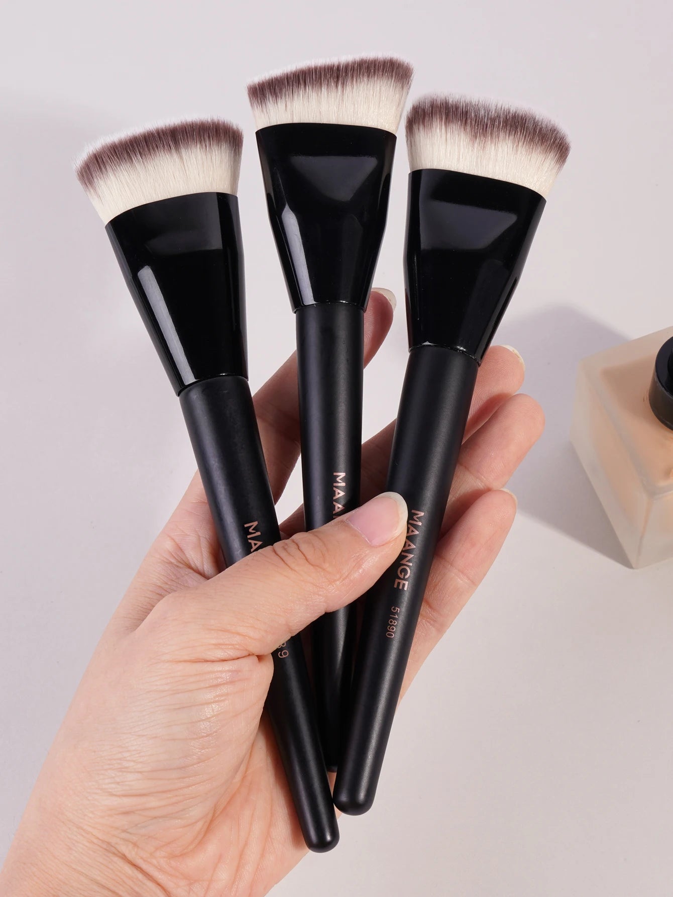MAANGE 3 Piece Makeup Brush Set for Flawless Application - Smarsty