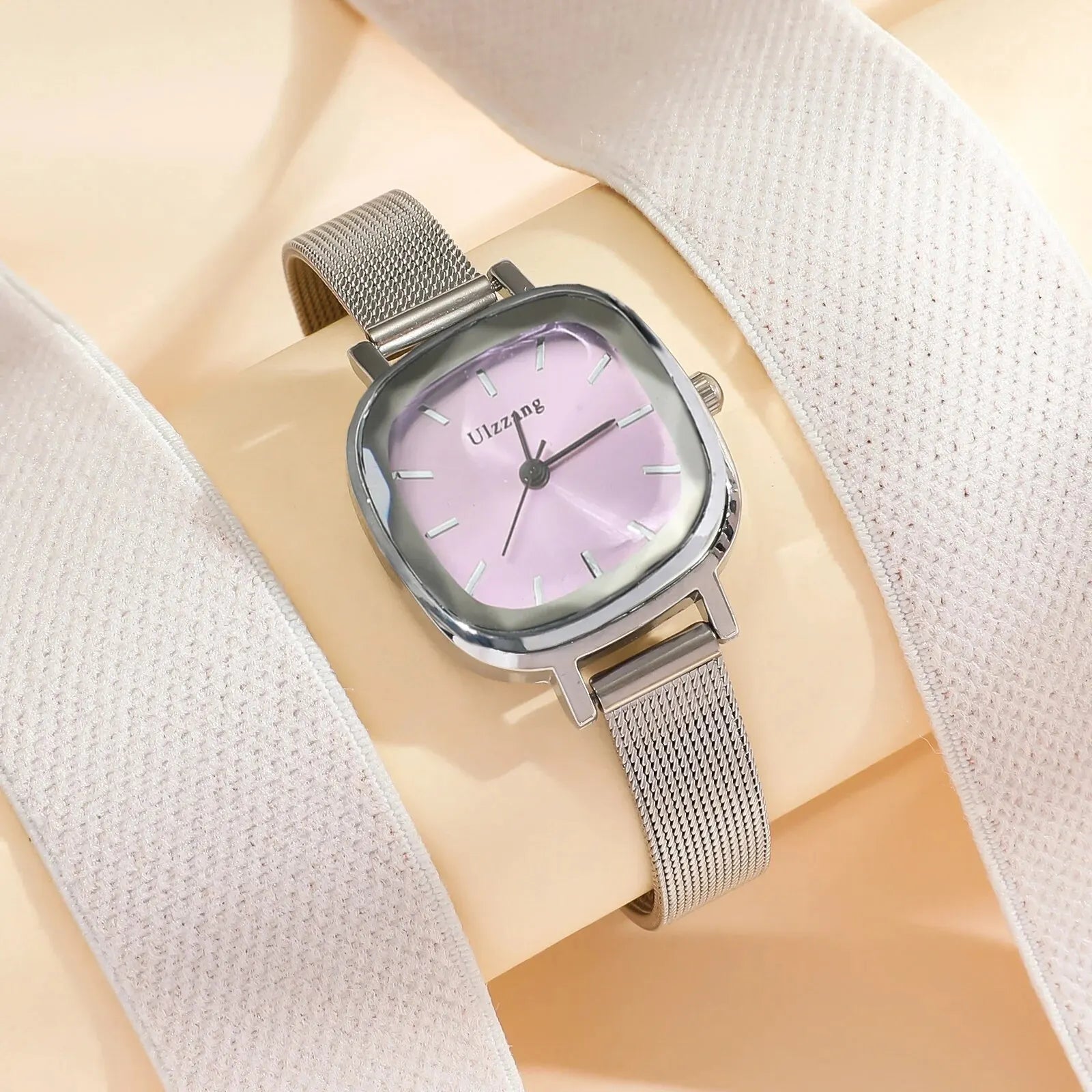 Fashion Women Small Dial Quartz Watch with Mesh Strap - Smarsty