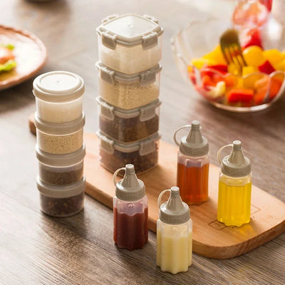 4pcs Plastic Sauce Squeeze Bottle Mini Seasoning Box Salad Dressing Containers Outdoor Portable Barbecue Spice Jar Kitchen Tool by Smarsty