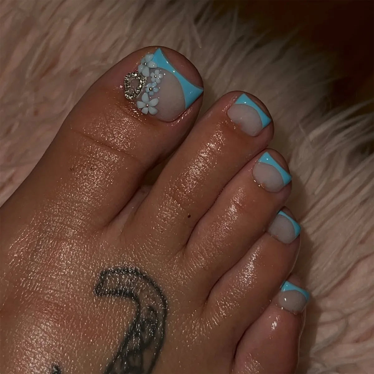 French False Toenails with Heart Rhinestone Design - Smarsty