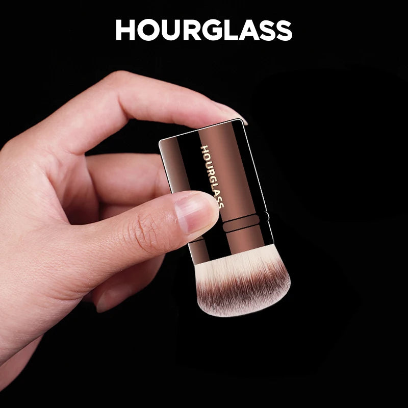 Hourglass Retractable Blush Brush with Soft Fiber Hair - Smarsty
