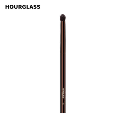 Hourglass No 13 Precision Smudge Brush for Flawless Eyes - Smarsty
