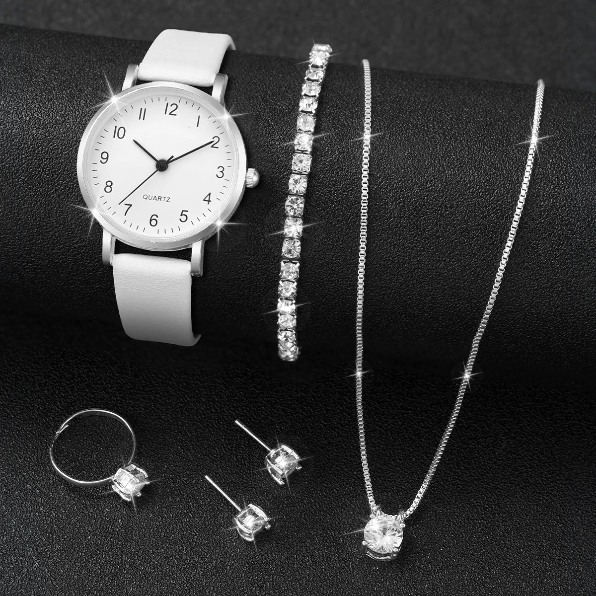 Fashion Women's Quartz Watch with Leather Band and Diamonds - Smarsty