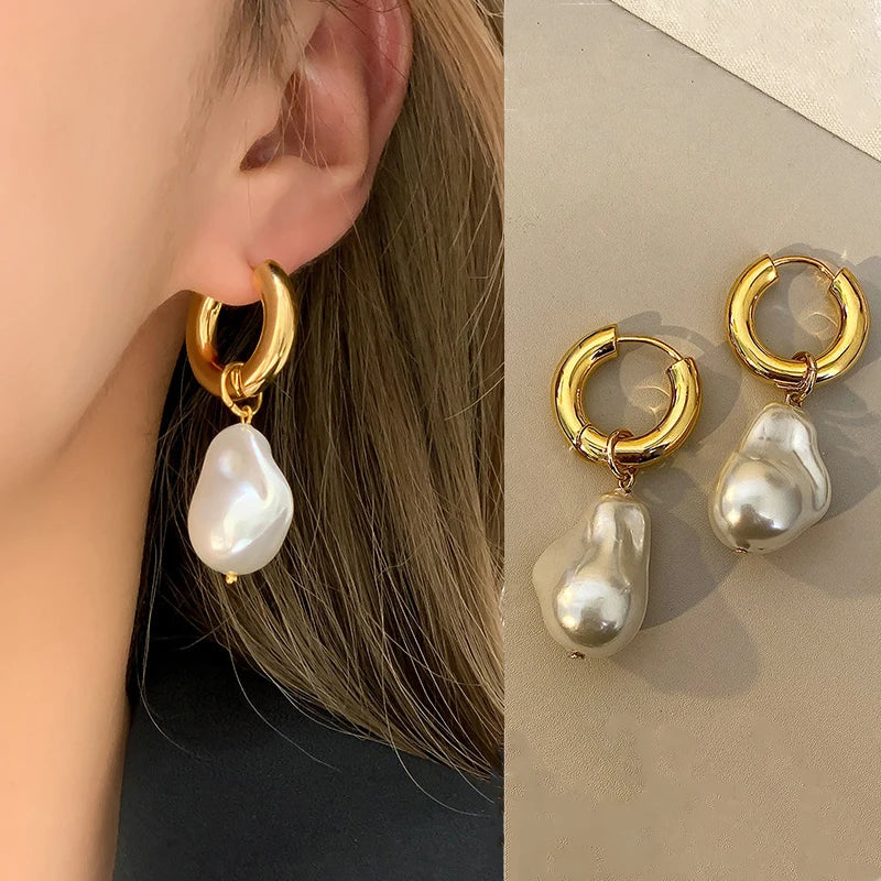 Elegant Gold Vintage Circle Drop Earrings with Baroque Pearl - Smarsty