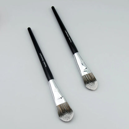 Professional Liquid Foundation Brush for Flawless Makeup - Smarsty