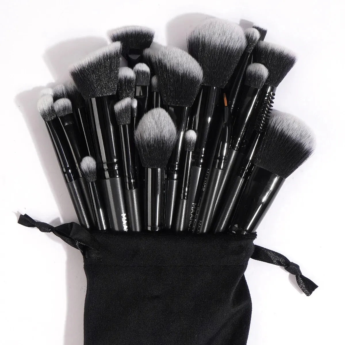 MAANGE 30 Piece Professional Makeup Brush Set with Bag - Smarsty