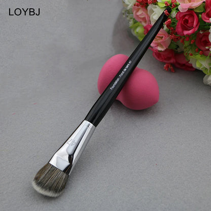 Professional Liquid Foundation Brush for Flawless Makeup - Smarsty