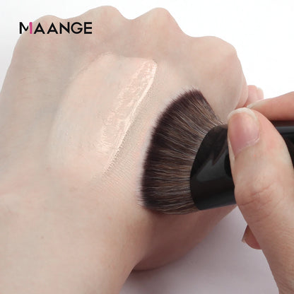 MAANGE Flat Round Makeup Brush for Flawless Application - Smarsty