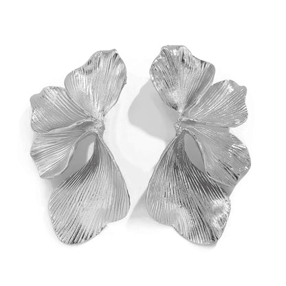 Elegant Ginkgo Leaf Stud Earrings Gold Petal Design - Smarsty