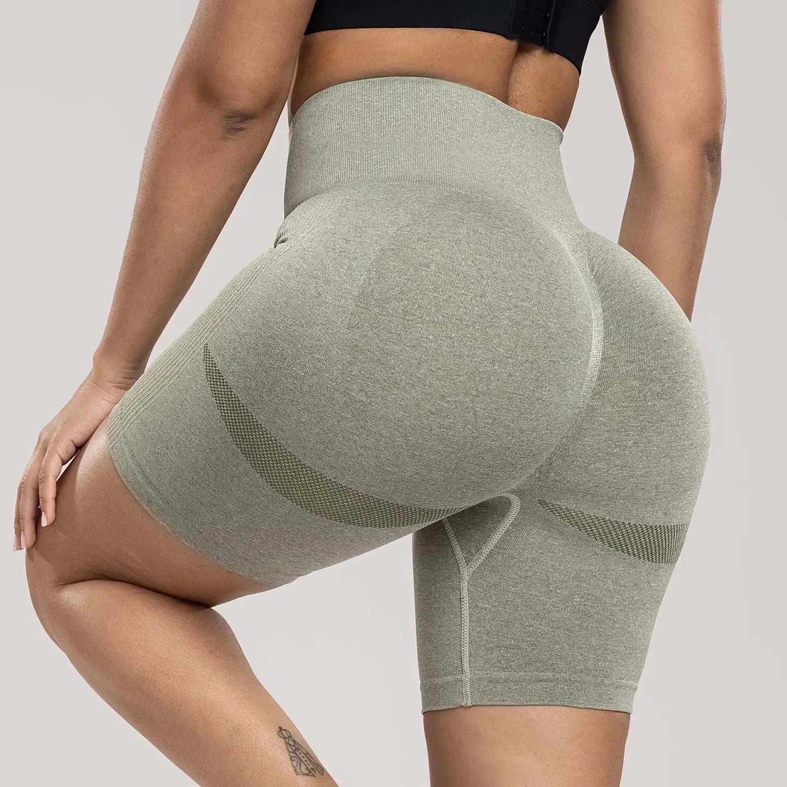 Seamless Sports Women Shorts Muliticolor Yoga Shorts Stretchy High Waist Running Cycling Leggings Hip Liftting Solid Gym Shorts - Smarsty