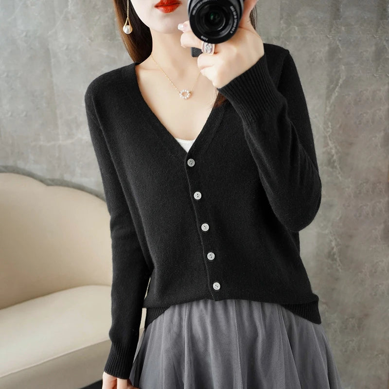 2024 New V-Neck Temperament Small Fragrant Wind Women Loose Sweater Sweater All Sweater Coat Special Offer Cardigan ZHI D035