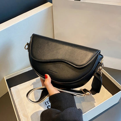 Women Vintage Saddle Bag With Wide Strap Crossbody - Smarsty