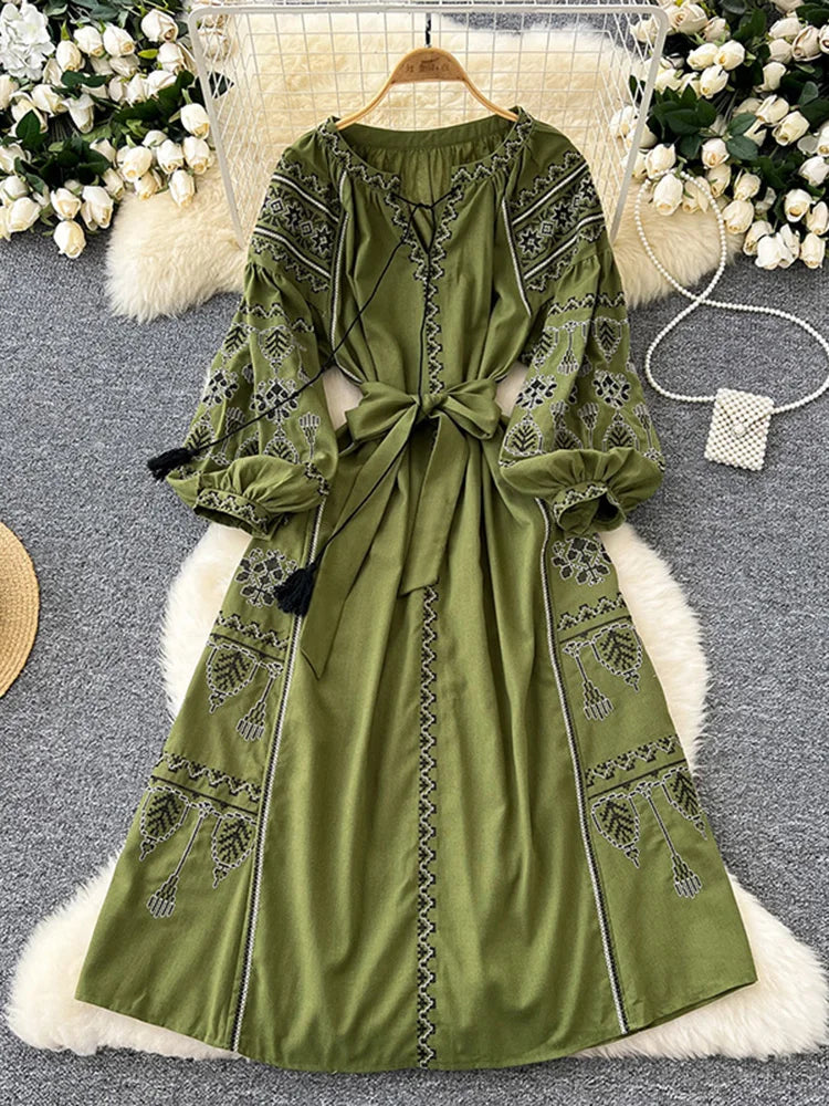 Bohemian Retro Ethnic Style Dress Women's New Spring Autumn Embroidered Lace Up Lantern Sleeves Waist Cinching Long Dress A155 - Smarsty