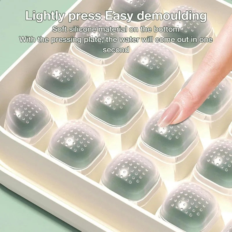 Large Capacity Silicone Ice Cube Tray for Easy Drinks - Smarsty
