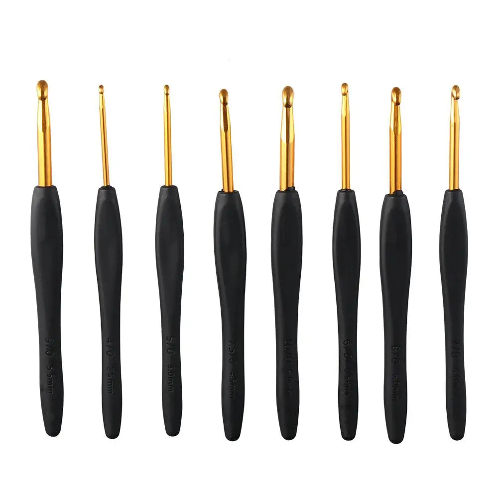 Ergonomic 8PCS Crochet Hook Set for Arthritic Hands - Smarsty